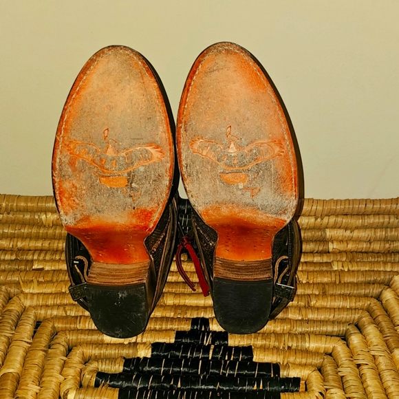 Freebird saloon pink multi snake size 8 worn twice in great condition. - Picture 4 of 5